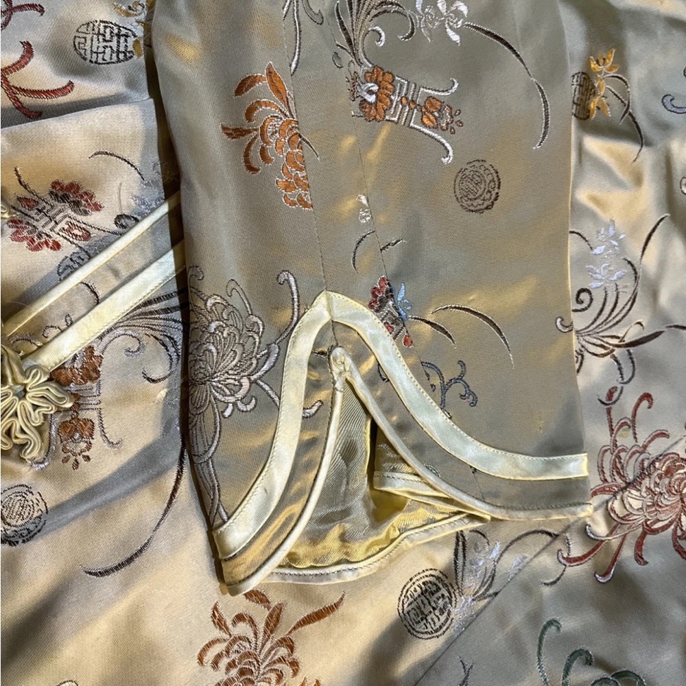 Peony Chinese / Asian Gold Tang Suit Top Jacket Embroidered Flowers 34 - Picture 5 of 11